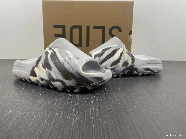 Slide Adidas Yeezy GZ5553 0805